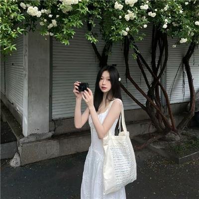 站起来的女孩